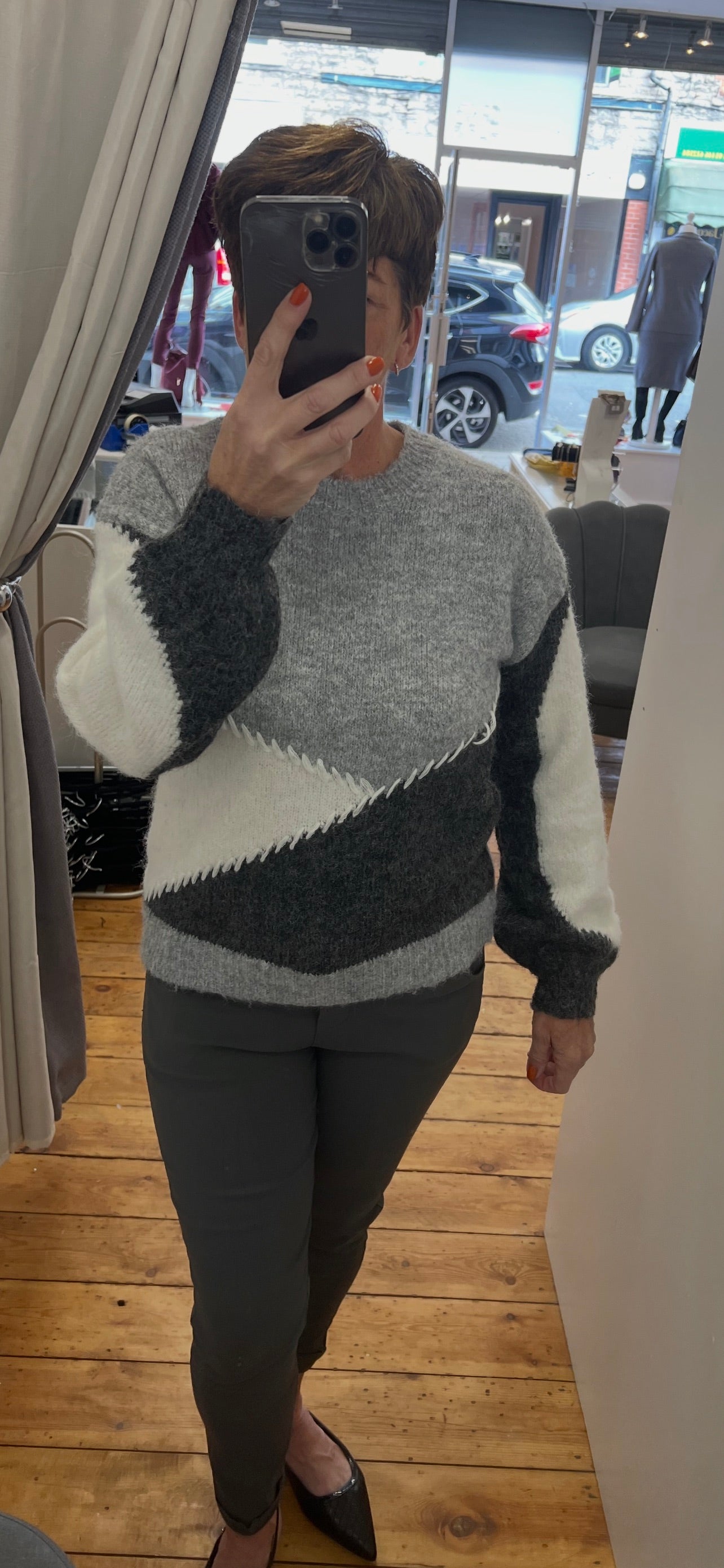 Chunky Knit Jumper in Colour  Block  Design One Size 10-14 image 1